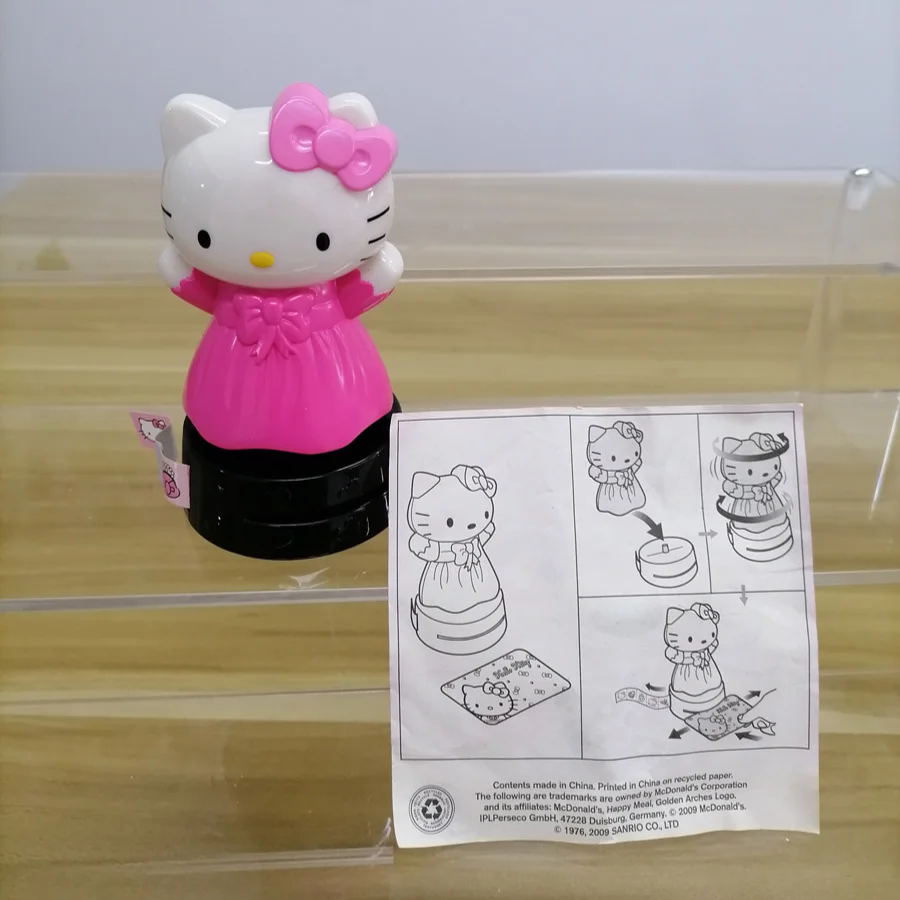 Hello Kitty Swipe Card Reader  - огляд і ціна Graded Card Display